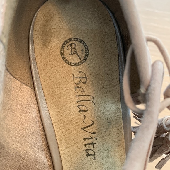 Bella Vita Leather booties, open on side, zipper in back, new in box Sz 8.5W - Picture 9 of 12